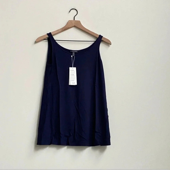 New Eileen Fisher Solid Scoop Neck Long Tank Top Petites PP
Midnight The system - Picture 3 of 11